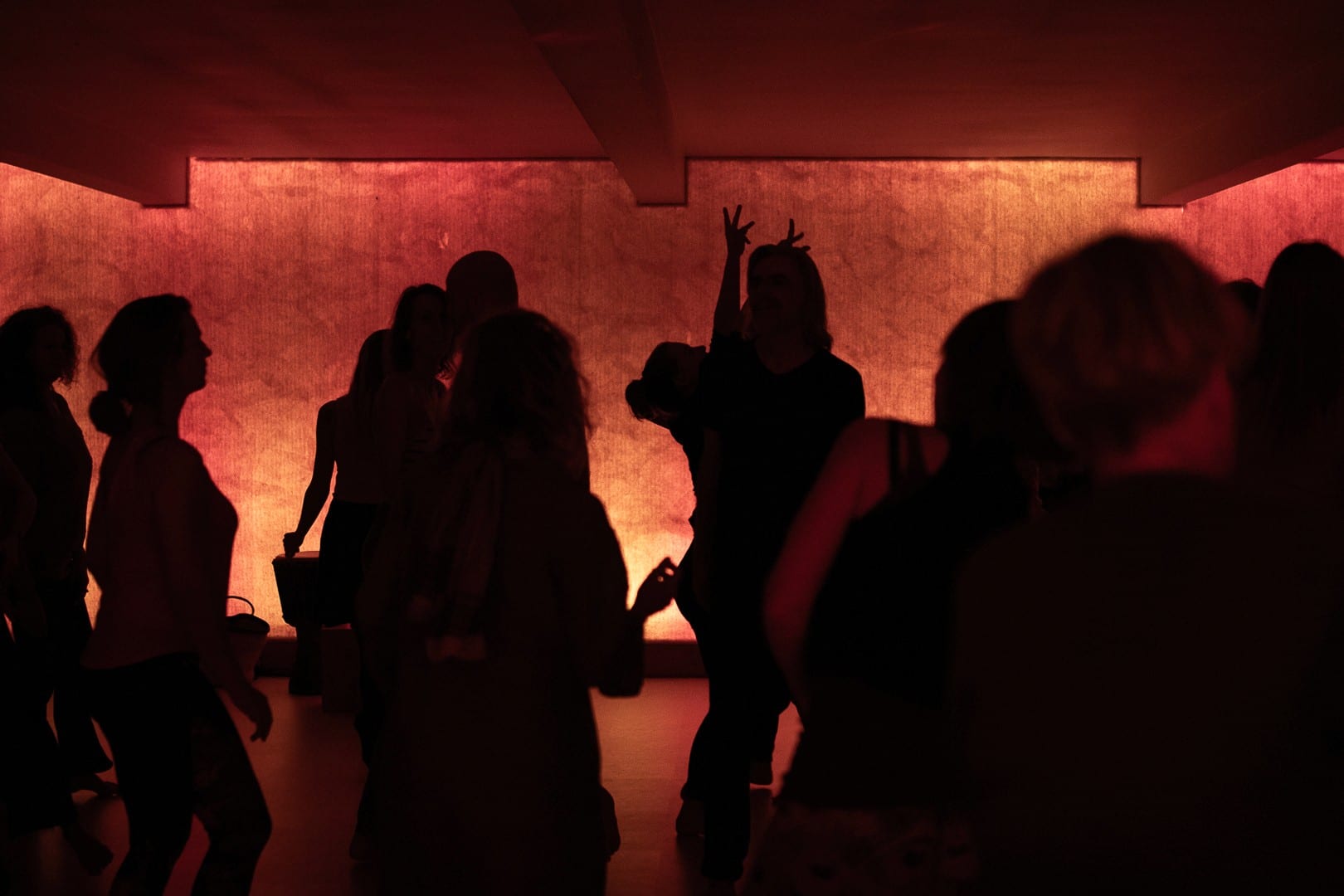 Glow Installation (02)