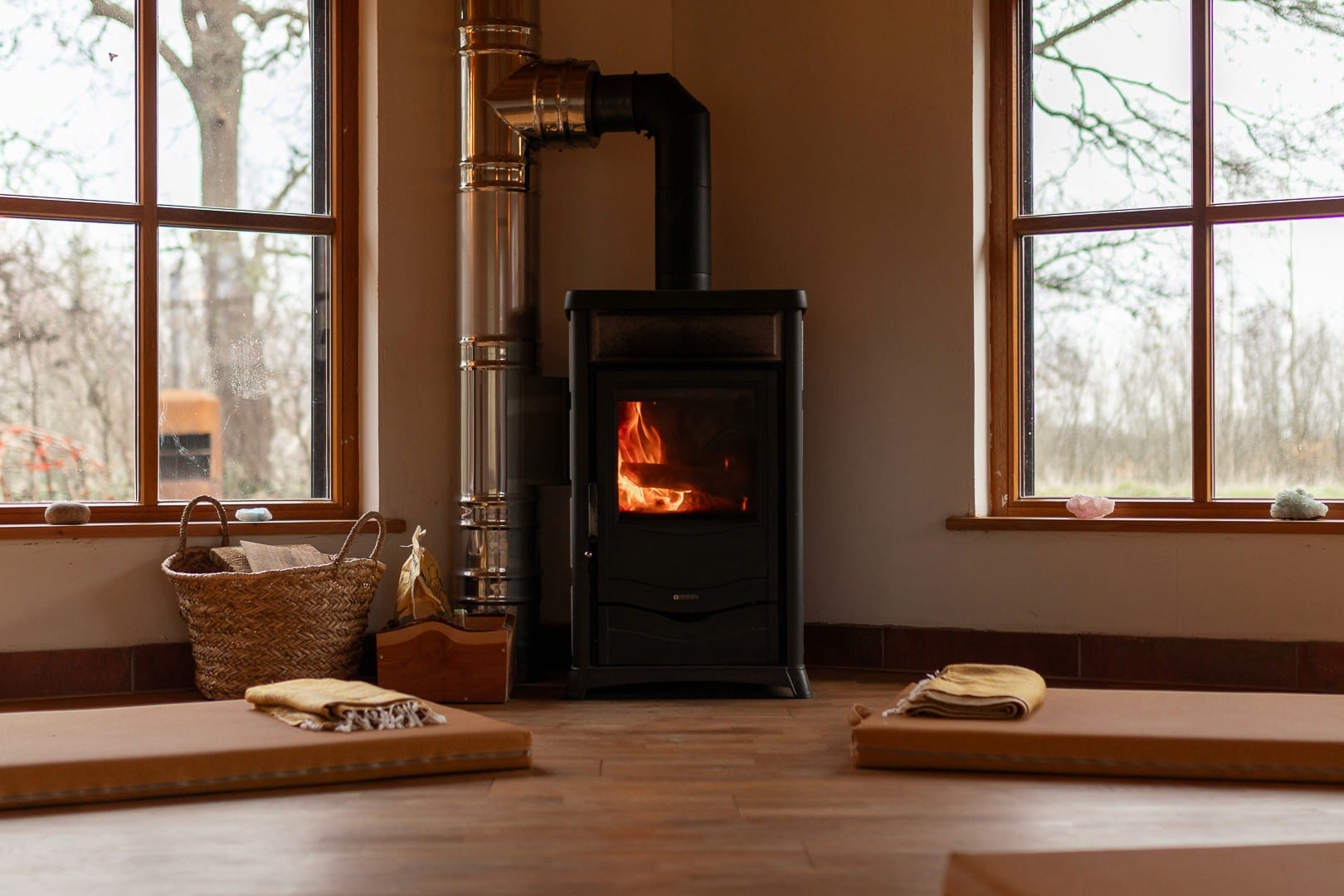 Nature Temple for intimate sessions (winter exterior with moss roof)